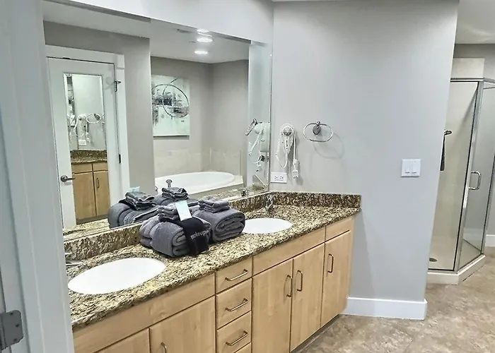 Apartment Island Tower 3br3ba Beachfront W Pool Balcony - Free Daily Activities! *